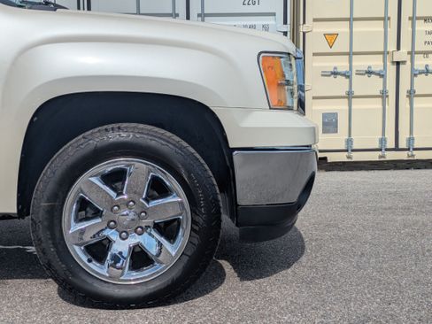 Used 2012 GMC Sierra 1500 SLE w/ Regional Value Package RWD image 11