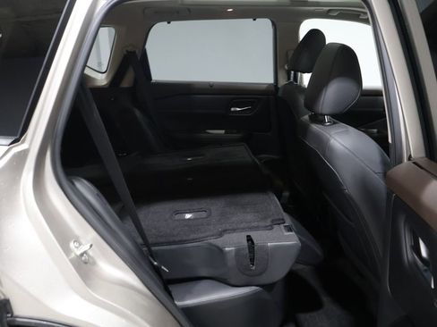 Used 2023 Nissan Rogue SL w/ SL Premium Package image 22