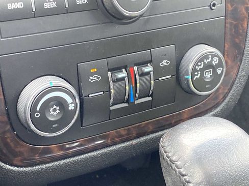 Used 2013 Chevrolet Impala LT w/ LT Sunroof Package image 20