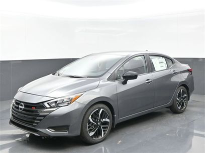 New 2025 Nissan Versa SR w/ Trunk Package