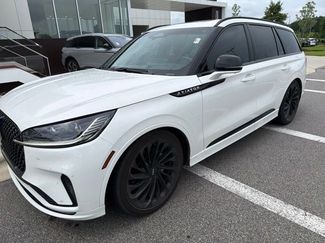 Used 2025 Lincoln Aviator Reserve w/ Equipment Group 201A AWD/4WD video 1