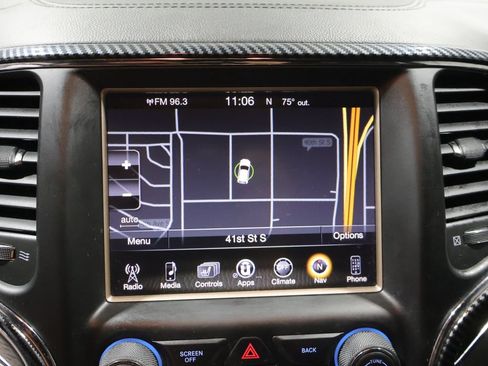 Used 2015 Jeep Grand Cherokee Summit AWD/4WD image 26