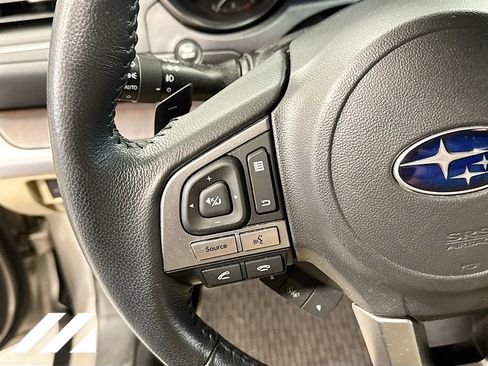 Used 2017 Subaru Outback 2.5i Limited AWD/4WD image 12