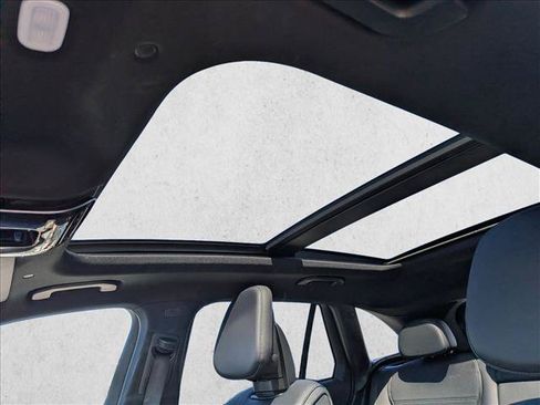 Certified 2025 Mercedes-Benz GLC 300 image 14