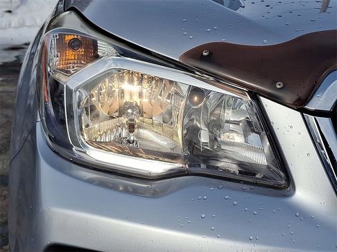 Used 2016 Subaru Forester 2.0XT Premium image 10