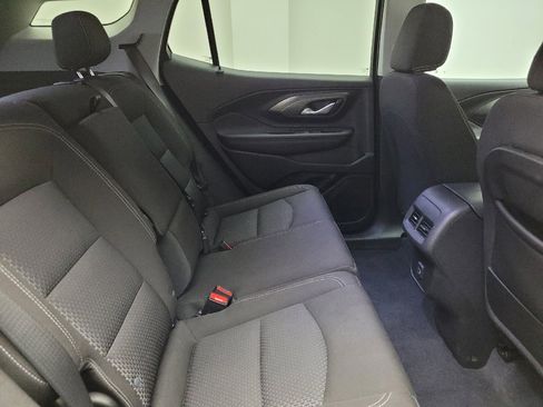Used 2022 GMC Terrain SLE w/ Driver Convenience Package image 19