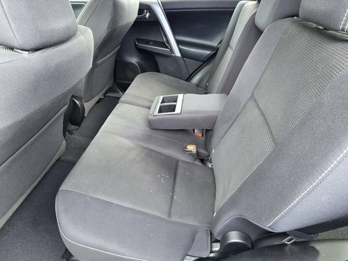 Used 2018 Toyota RAV4 XLE w/ Plus Extra Value Package FWD image 8