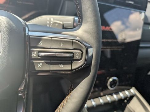 New 2027 GMC Terrain AT4 w/ Convenience Package III AWD/4WD image 17