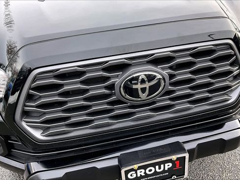 Certified 2021 Toyota Tacoma TRD Off-Road image 27