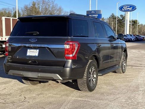 Used 2021 Ford Expedition XLT image 3