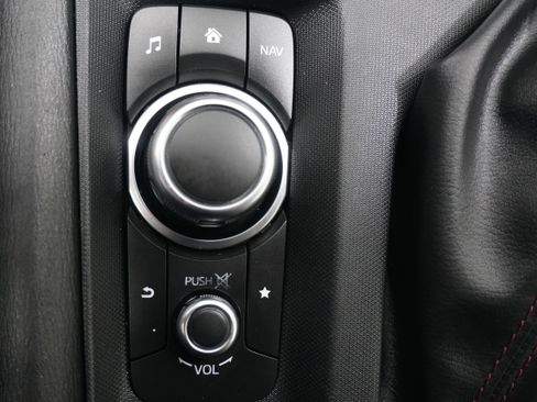 Used 2019 MAZDA MX-5 Miata RF Grand Touring image 26