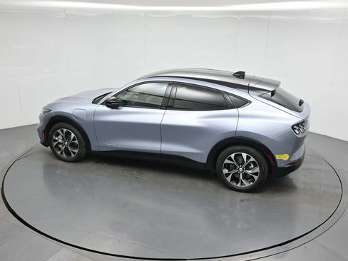 Certified 2022 Ford Mustang Mach-E Premium image 42