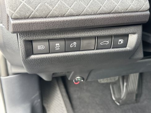 New 2026 Toyota Camry XLE w/ Premium Package FWD image 17