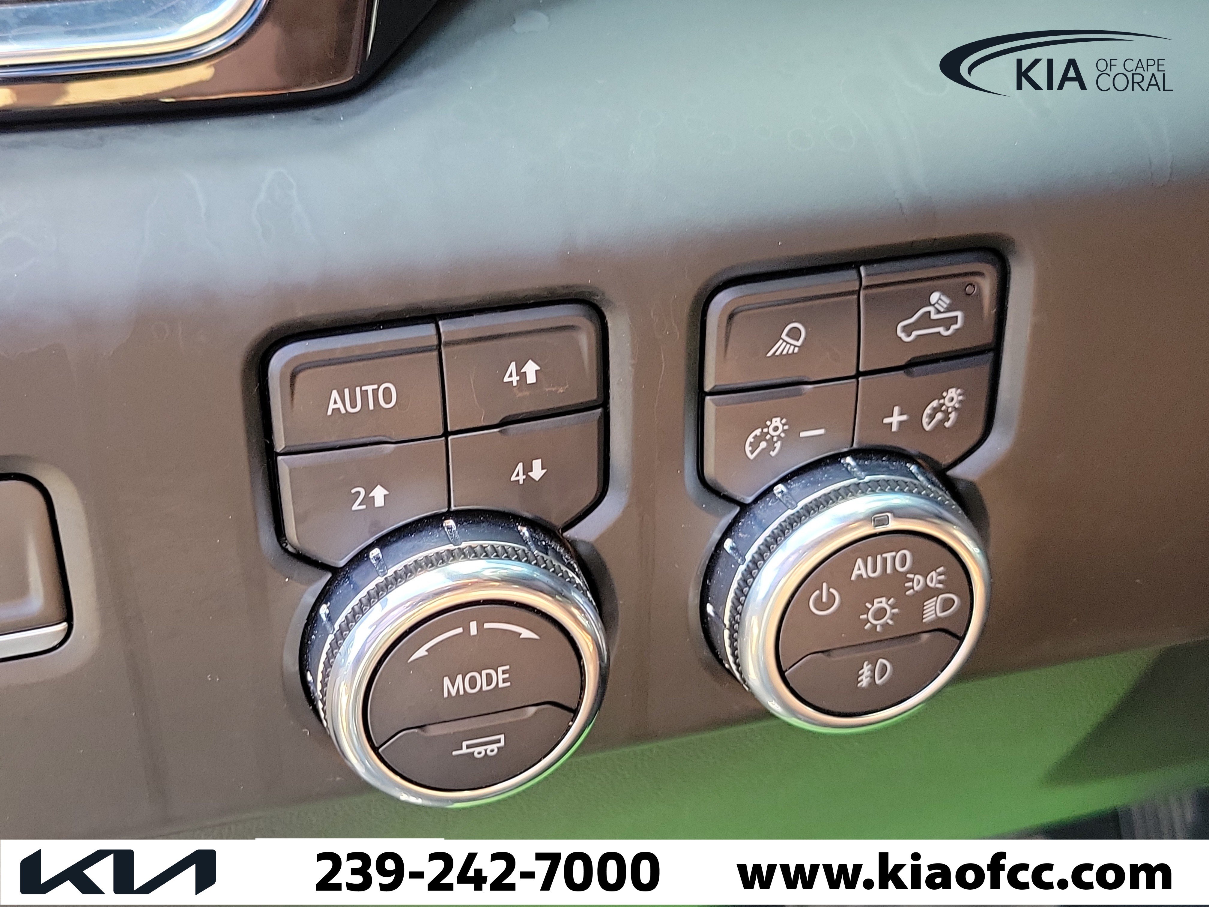 Used 2023 GMC Sierra 1500 Denali Ultimate AWD/4WD image 24