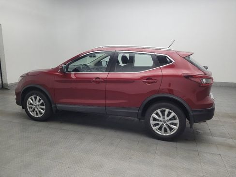 Used 2020 Nissan Rogue Sport SV image 3
