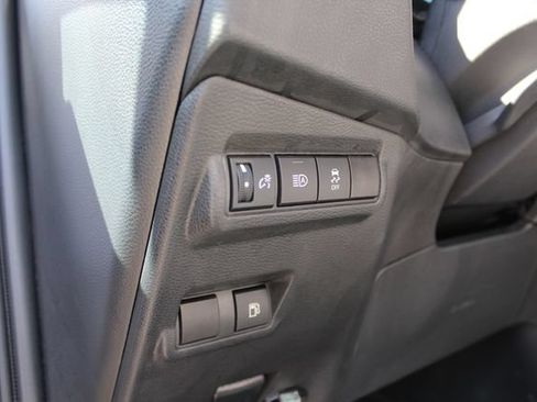 Used 2025 Toyota Corolla Cross AWD Hybrid image 22