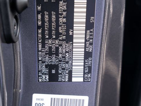 Used 2025 Toyota Sienna XLE FWD image 25