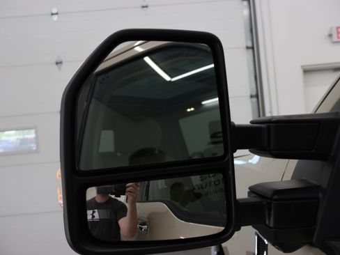 Used 2018 Ford F250 XLT w/ XLT Premium Package AWD/4WD image 43