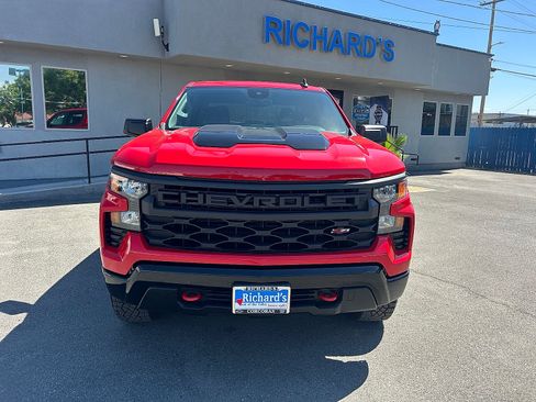 Used 2025 Chevrolet Silverado 1500 Custom Trail Boss AWD/4WD image 8