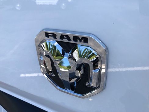 Used 2025 RAM ProMaster 2500 w/ U-Haul Equipment Group FWD image 16