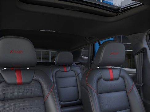 New 2025 Chevrolet Trax RS w/ Sunroof Package image 24