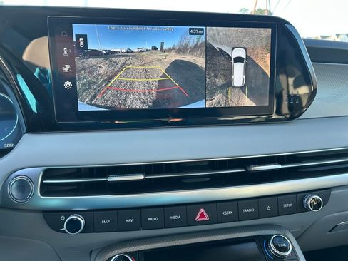Used 2025 Hyundai Palisade SEL image 16