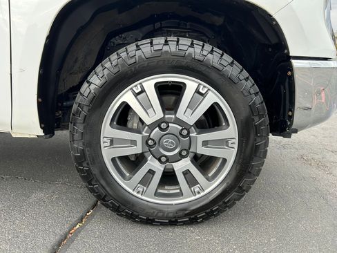 Certified 2019 Toyota Tundra 1794 Edition image 31