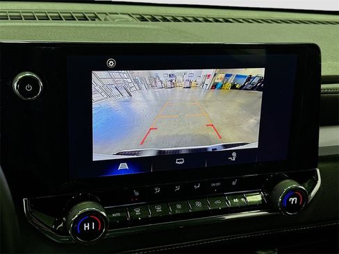 New 2024 Chevrolet Colorado LT w/ LT Convenience Package II image 15