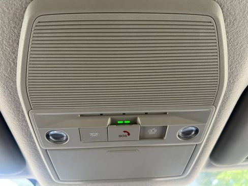 New 2026 Nissan Kicks SR w/ Cold Weather Package FWD image 8