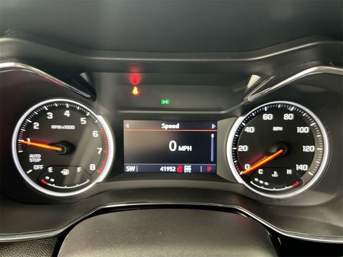 Used 2023 Chevrolet TrailBlazer ACTIV w/ Technology Package image 11