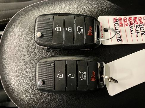 Used 2018 Kia Soul + FWD image 39