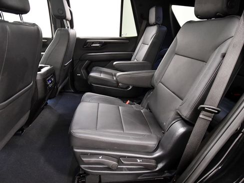 Used 2025 Chevrolet Tahoe Z71 w/ Comfort Package AWD/4WD image 15