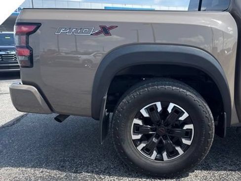 Used 2023 Nissan Frontier Pro-X w/ Technology Package RWD image 11