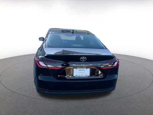 Used 2025 Toyota Camry LE image 14