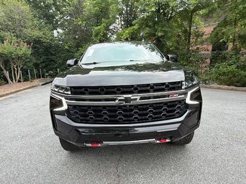 Used 2022 Chevrolet Tahoe Z71 w/ Z71 Off-Road Package AWD/4WD image 2