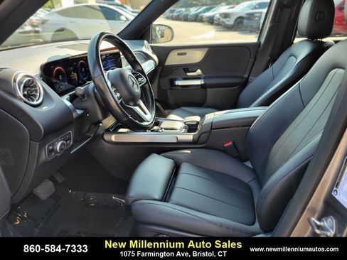 Used 2022 Mercedes-Benz EQB 350 4MATIC image 18