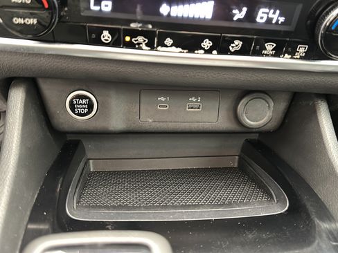 Used 2023 Nissan Rogue SV w/ SV Premium B Package AWD/4WD image 22