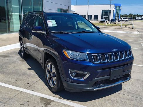 Used 2021 Jeep Compass Limited AWD/4WD image 4