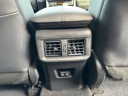 Used 2020 Toyota RAV4 XSE w/ XSE Grade Weather Package AWD/4WD image 50