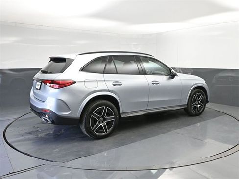New 2026 Mercedes-Benz GLC 300 image 5
