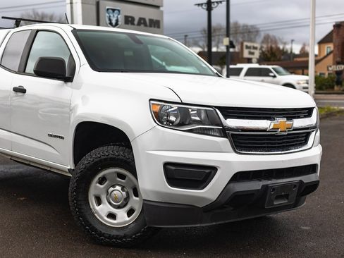 Used 2016 Chevrolet Colorado W/T w/ WT Convenience Package image 3