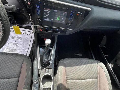 Used 2017 Toyota Corolla LE FWD image 11