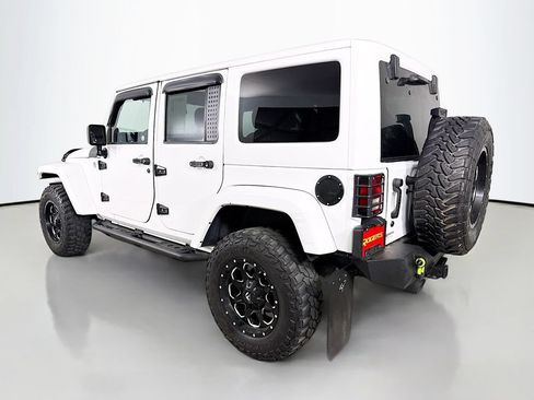 Used 2014 Jeep Wrangler Unlimited Sahara AWD/4WD image 6