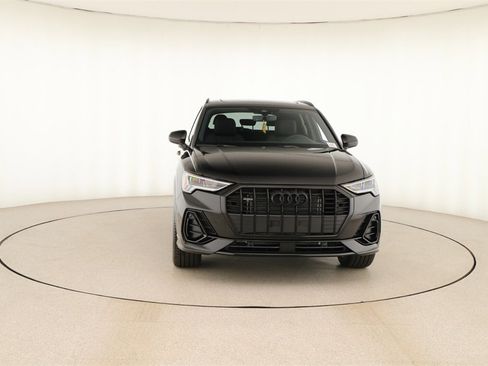 New 2025 Audi Q3 2.0T Premium image 11