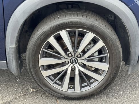 Used 2022 Nissan Pathfinder Platinum w/ Cargo Package image 20