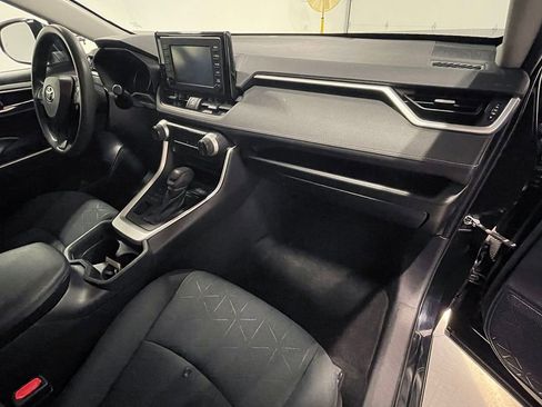 Used 2019 Toyota RAV4 XLE image 25