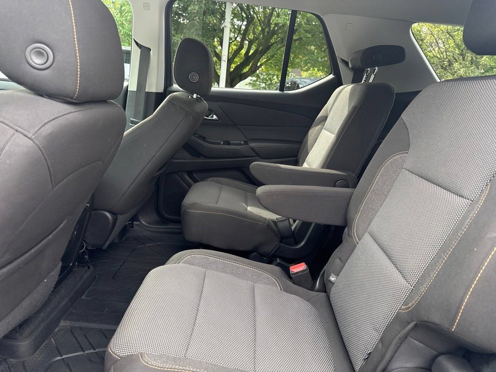 Used 2018 Chevrolet Traverse LT w/ LPO, Floor Liner Package AWD/4WD image 14