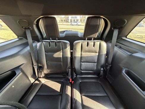Used 2017 Ford Explorer Sport image 15