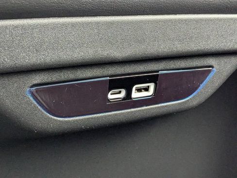 New 2026 Chrysler Pacifica Select FWD image 16
