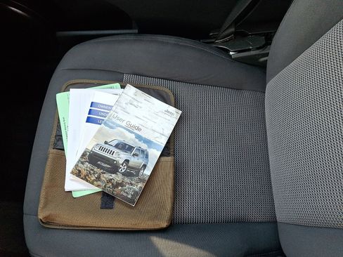 Used 2014 Jeep Patriot Latitude image 26